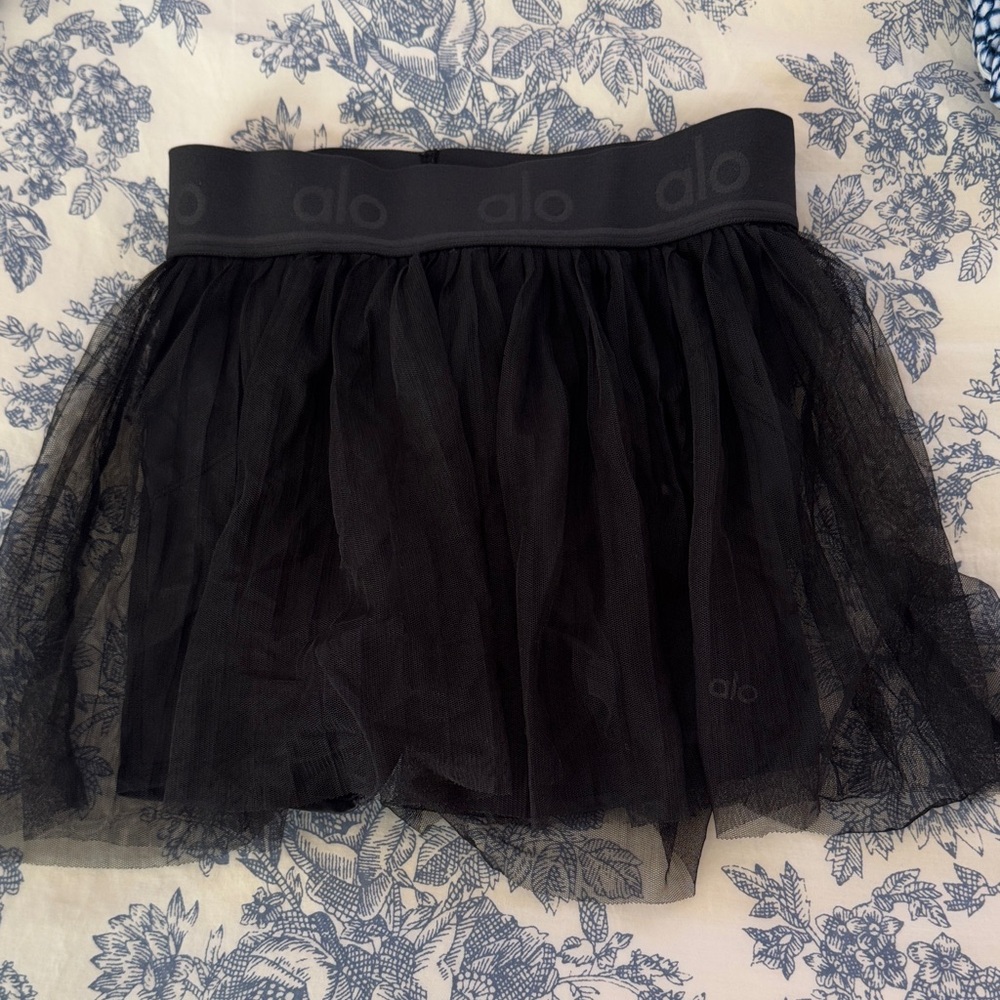ALO Yoga Flirty Black Tulle Mini Skirt